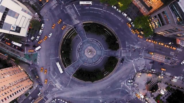 Центр города, улица миллиардеров