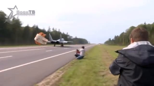 Посадка самолетов МиГ-29 и Су-25 на АУД. Взлет на боевое применение
