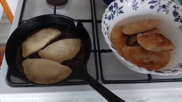 Жарю пирожки.Родительская суббота.