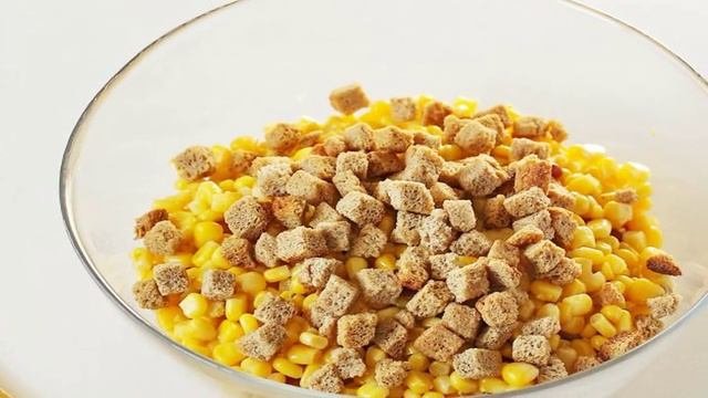 Салат Гости на пороге с фасолью