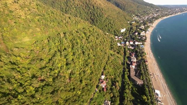 Абхазия. Полёты над Гагрой