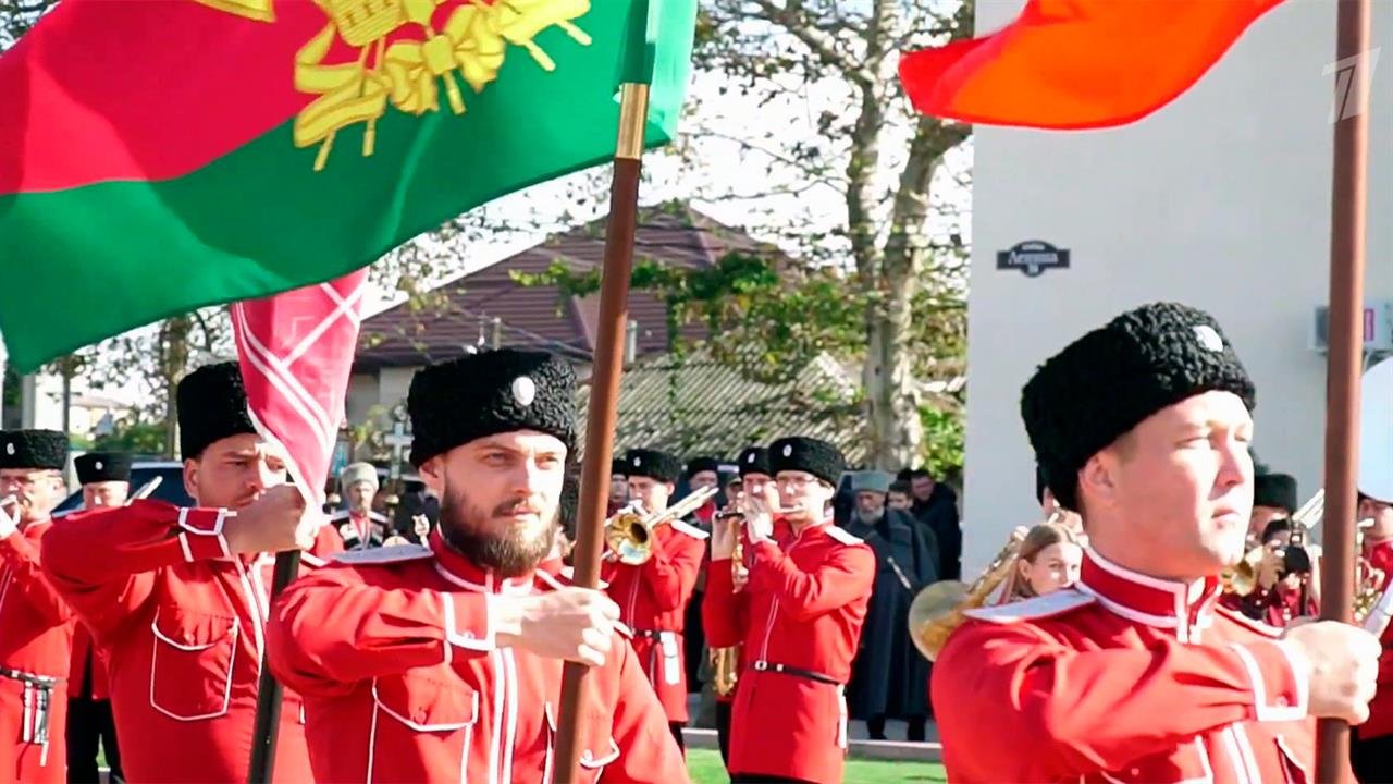 В Усть-Лабинске проходит большой праздник Кубанского казачества