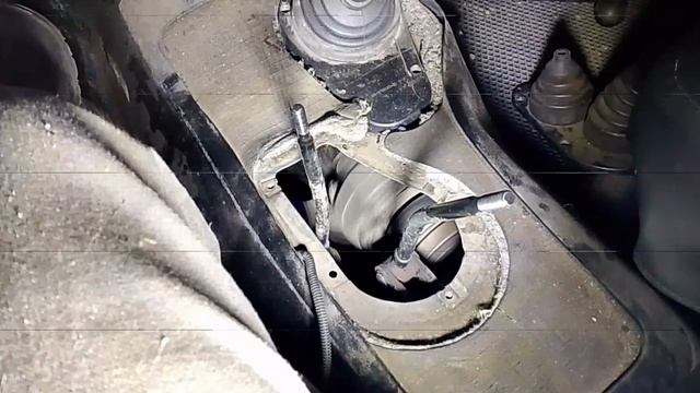 Замена опор раздатки на ниве.Сумашедшая вибрация!! Нашёл причину(копеечную)!!!Устранил!!