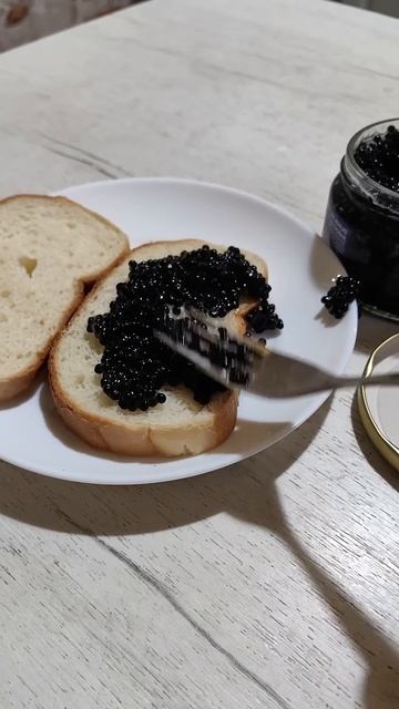 Чёрная икра и холостяк  #юмор