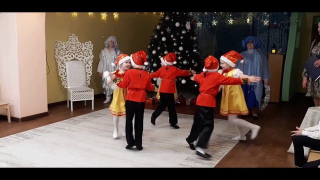 танец Руские зимы группы Радуга и Колокольчик