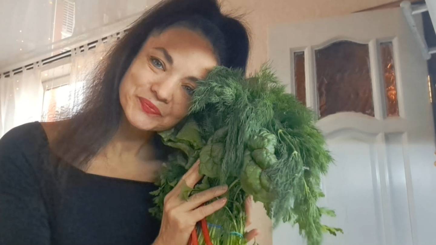 Ездили на рынок в Чижик! Наши покупки! Насадки на майонез! Очень удобно! Салат Мимоза с яблоками!