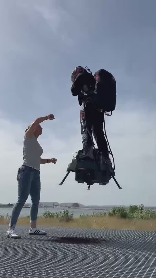 Реактивный флайборд