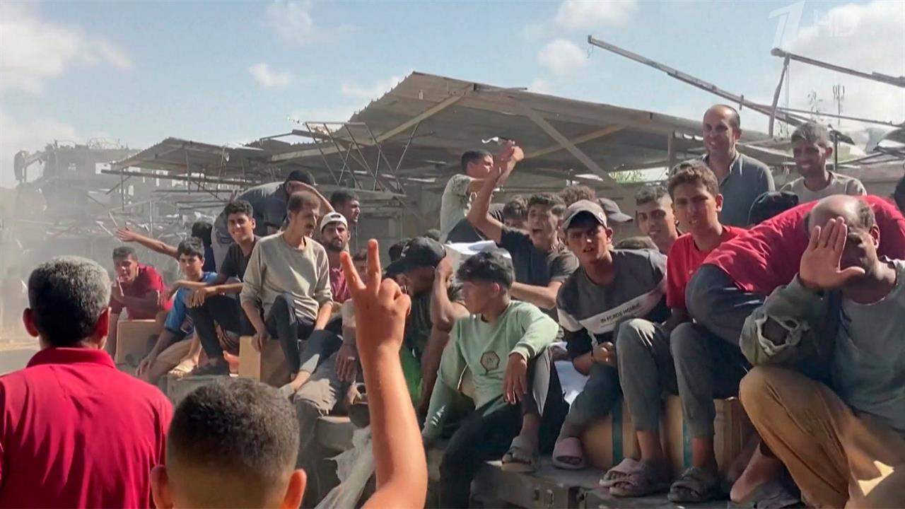 Чуть больше суток остается до момента, когда движение ХАМАС по плану должно освободить всех залож...