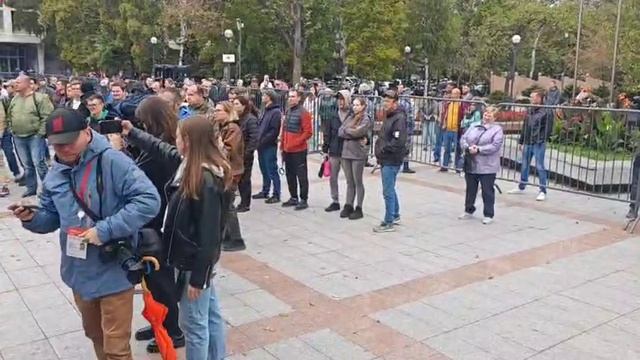 400 человек вышли на митинг против повышения утильсбора во Владивостоке