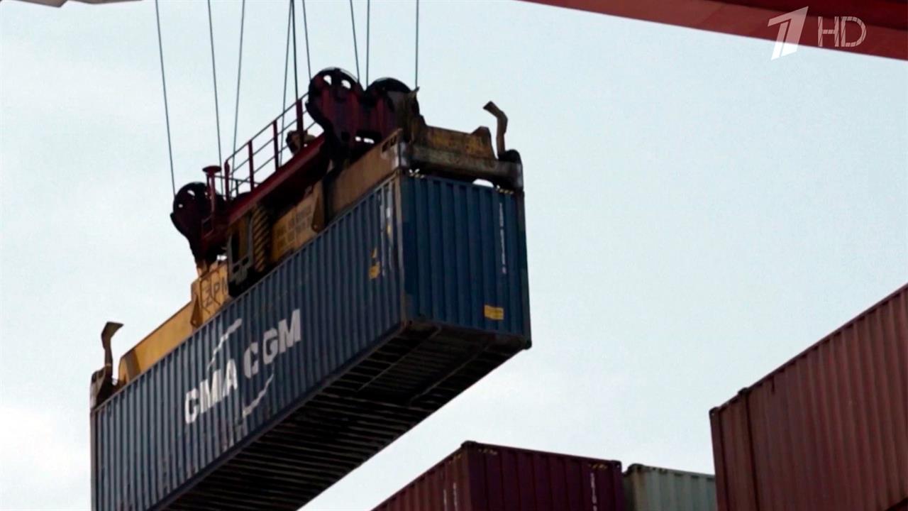 США увеличат на 100% торговые пошлины в отношении Китая
