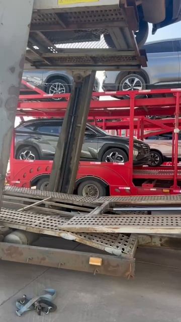Очередная отправка. Контролируем погрузку автомобилей в автовозы и наличие всех документов
