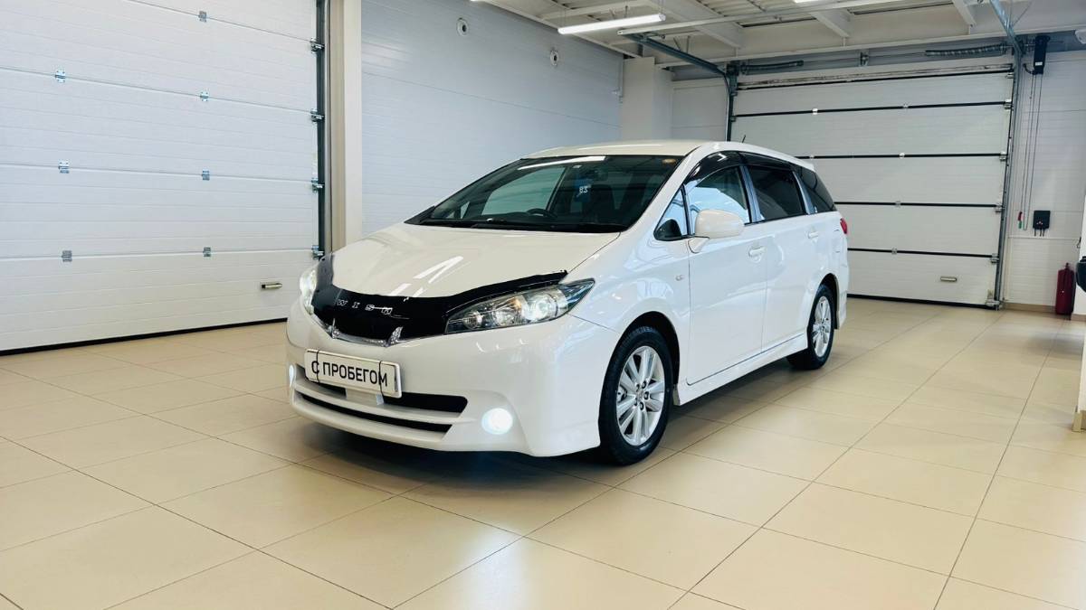 Toyota Wish 2011 год