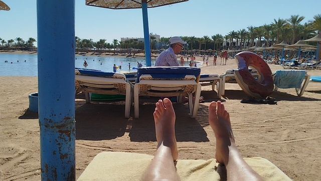 Пляж Mirage Bay ResortAquapark