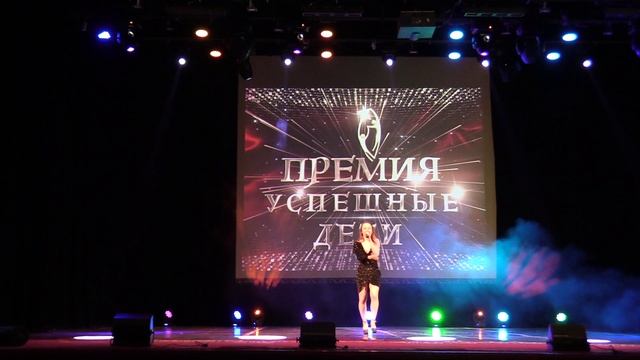 Леора С рождеством и Ещё немного волшебства Питер