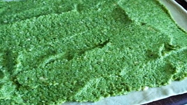 Пирог с брокколи и вешенками