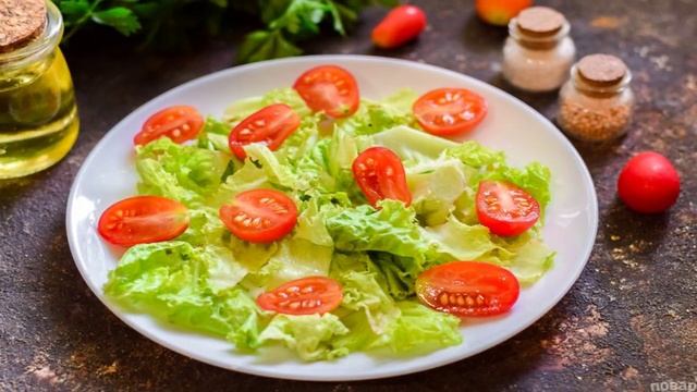 Салат с тунцом и кедровыми орешками