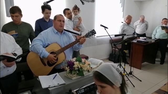 Поток с дарами Бог льёт над нами  общее пение