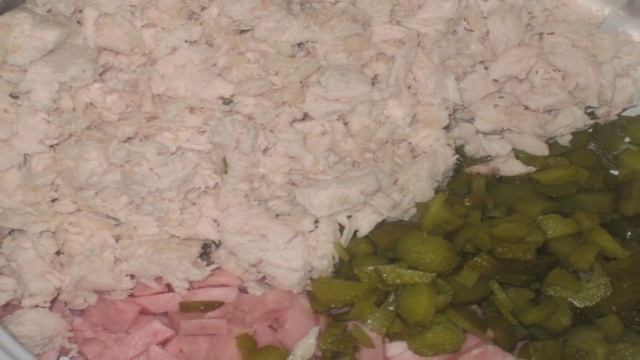 Салат грибной с ветчиной