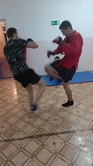 Заканчиваем тренировку работой в паре.#самбо #боевое_самбо