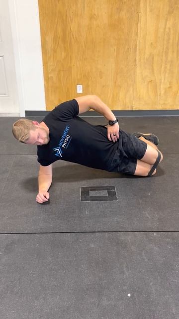 Ракушка в боковой планке с резинкой / Side Plank Clamshell
