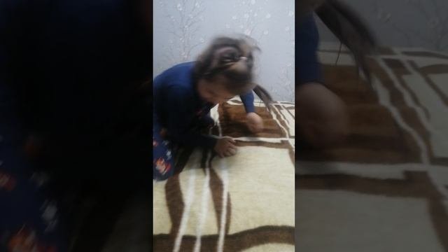 Спалили имя, и новый друг.