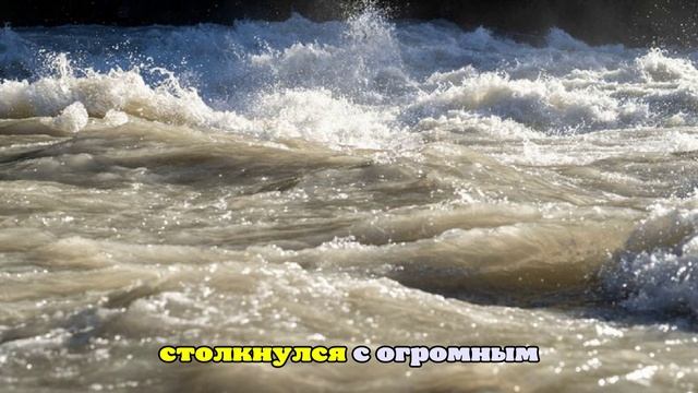 В Мексике в результате наводнений смыло здание