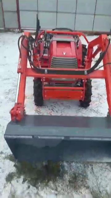 Фронтальный погрузчик на минитрактор Kubota Кубота. Отзыв клиента.