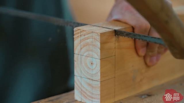 Древнее летнее охлаждающее устройство  маховик-вентилятор