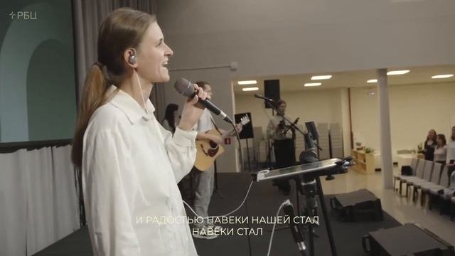 Славен Господь