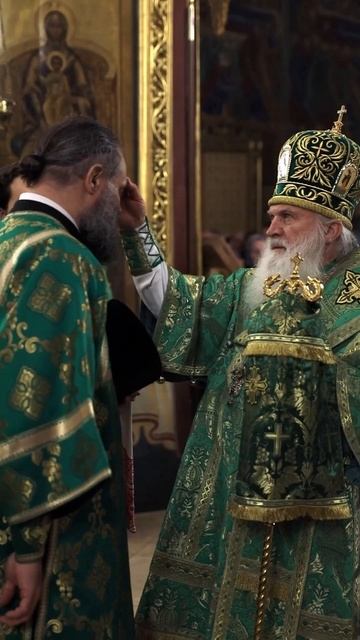 Праздничая Лавра в день осеннего Преподобного Сергия. #религия #колокольныйзвон