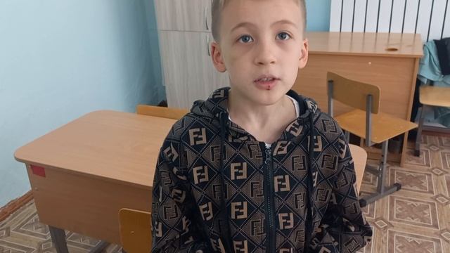 2б класс гимназия Азнакаево Карим  вопрос космонавтам
