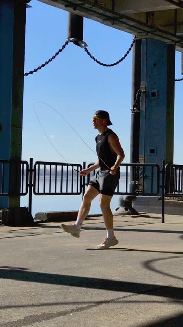 Умеешь прыгать на скакалке?