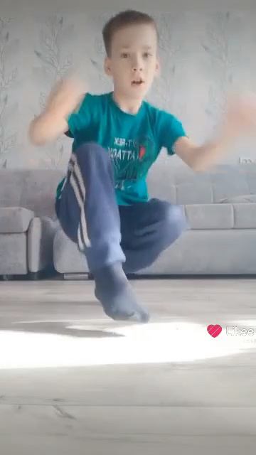 Like_7557287067878181779.mp4