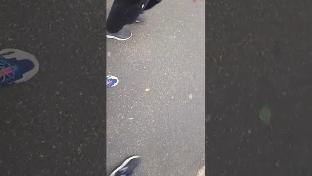 слежка за другом😱😱😱
