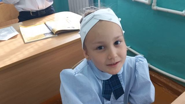 2б класс гимназия Азнакаево Малика вопрос космонавтам