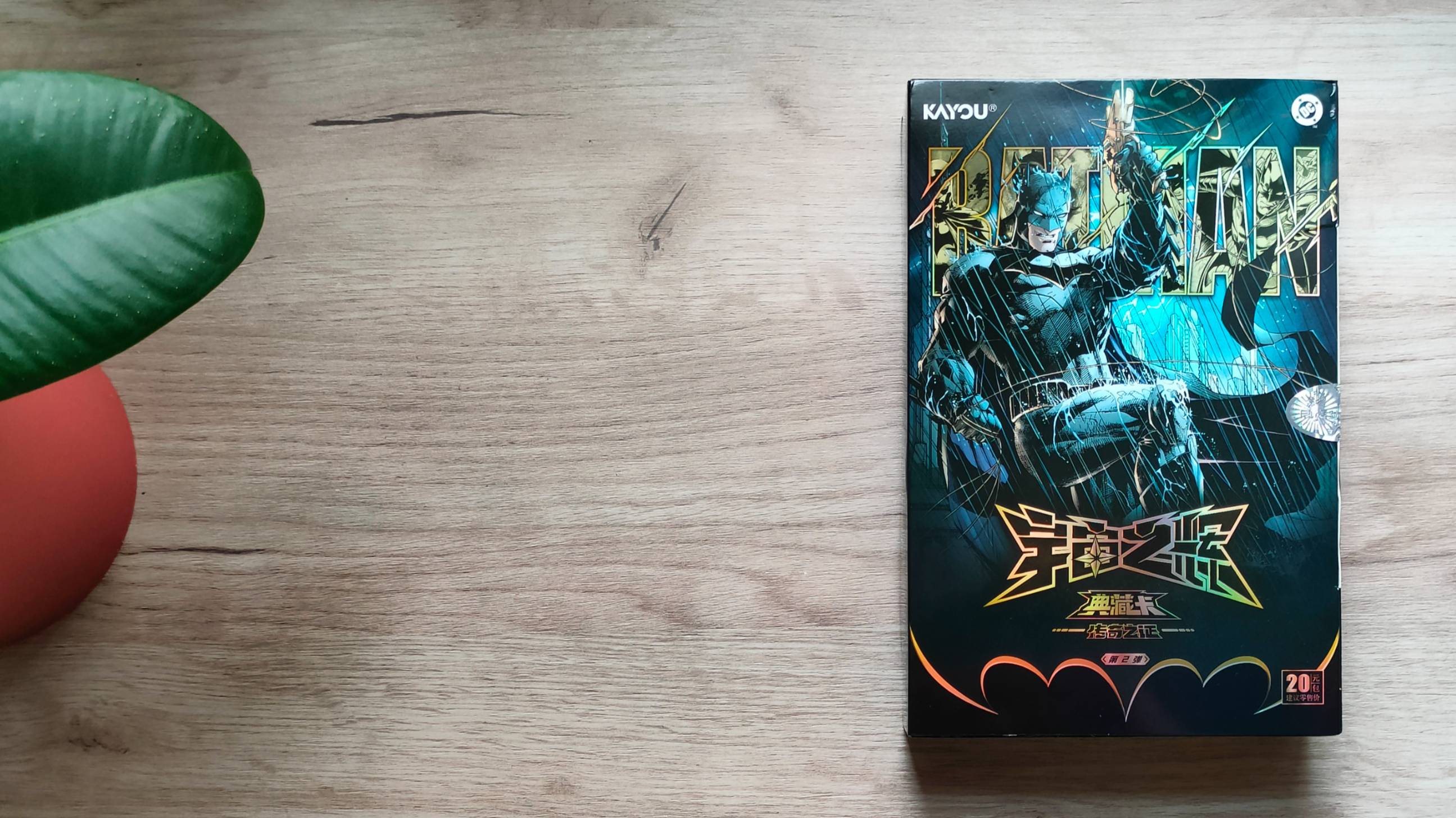 Лицензия по DC от Каю. Распаковка KAYOU DC Comics Legacy Of Legends Vol.2 коллекционные карточки.