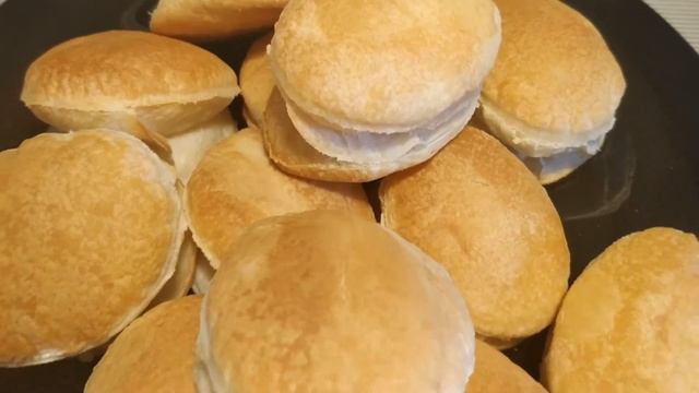Готовлю бутерброды из творожного сыра и красной рыбы! Очень вкусно!