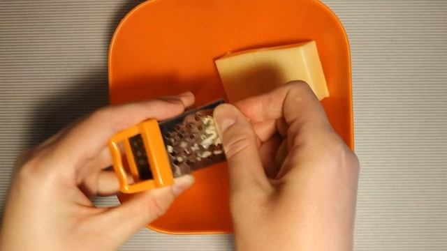 Старыйдобрый рецепт вкусных бутербродов из киви сыра и чеснока!