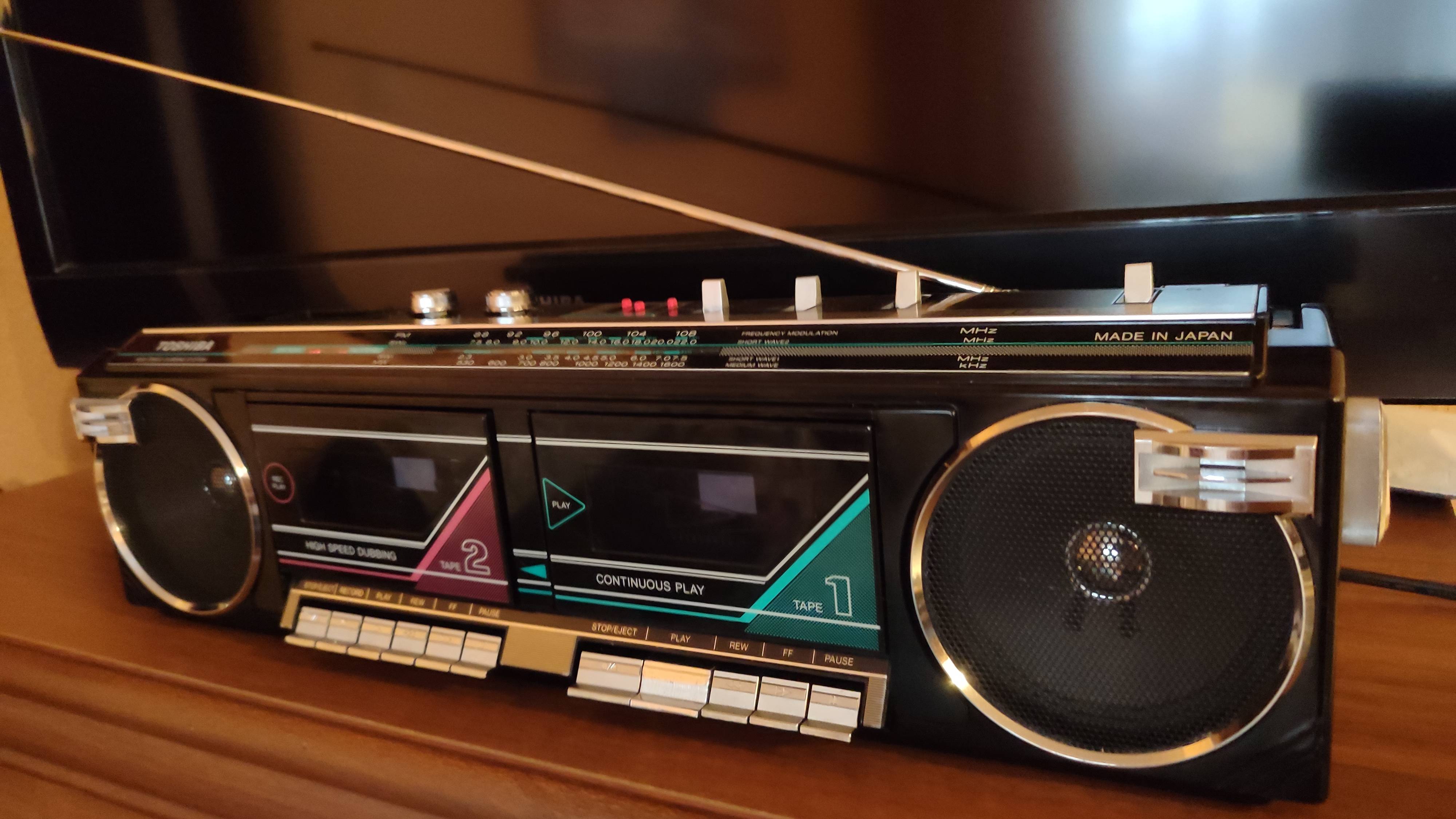 TOSHIBA BomBeat SF 66.