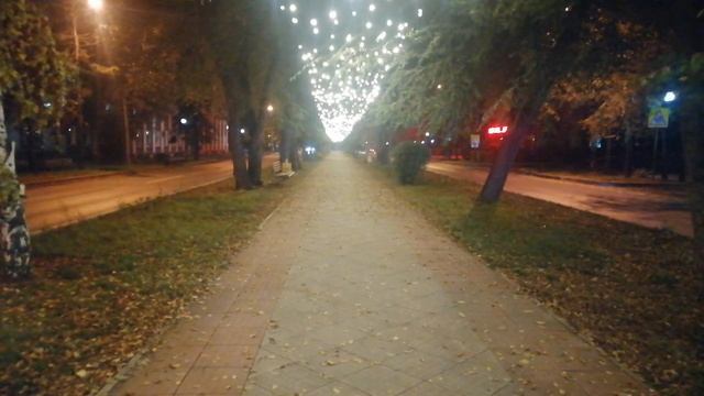 Абакан прогулка около гостиницы Хакасия 09.10.2025