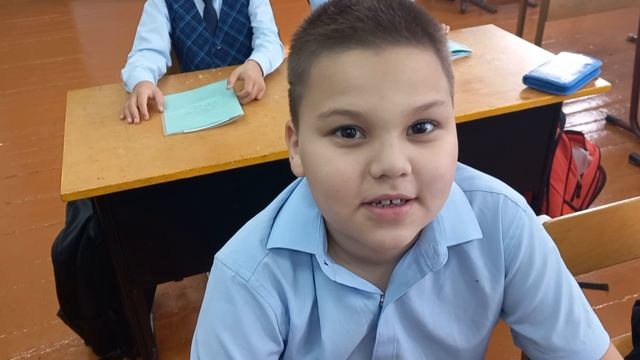 гимназия азнакаево Данис  вопрос космонавтам