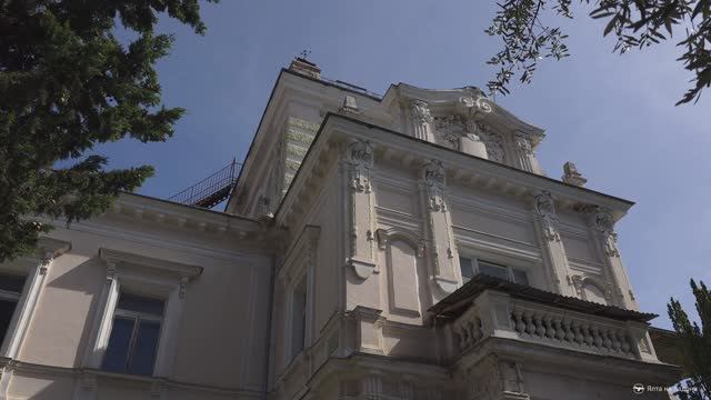Дача Нечаева, она же дворец Новосильцева в Ялте