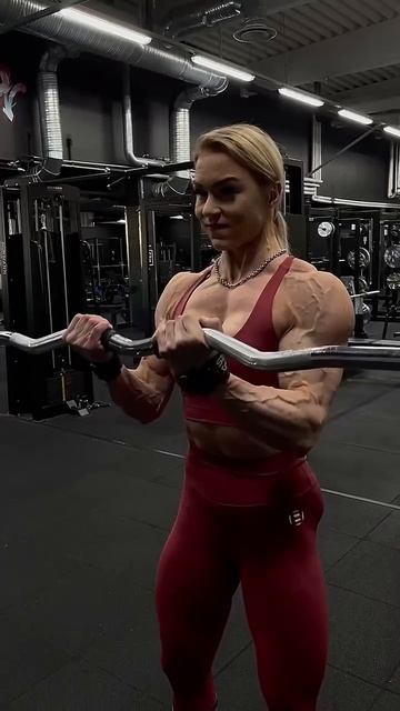 Фитнесс  спорт  девушка в бикини  красивые девушки