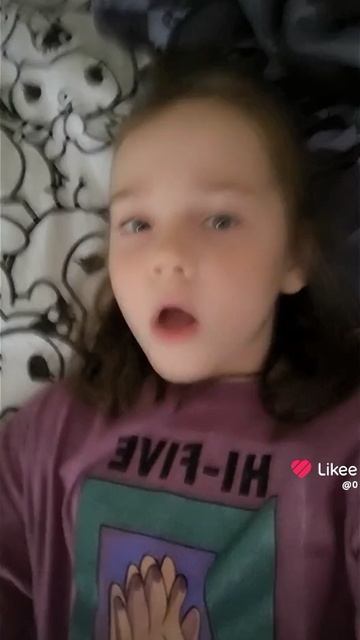 она делает вайб