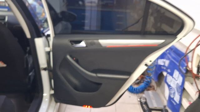 Volkswagen Jetta 6 динамики и твиттеры от Dl-audio.ru