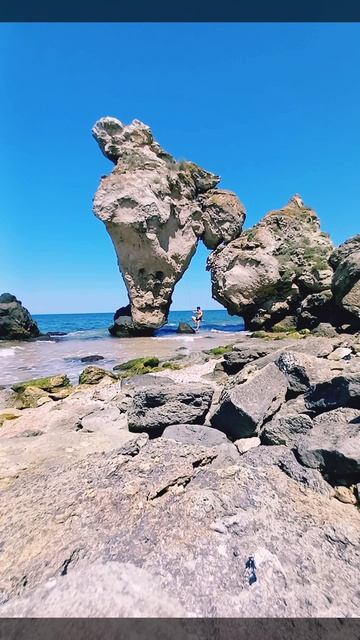 Скала арка