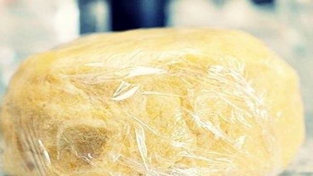 Пирог с ананасами помидорами и сыром бри
