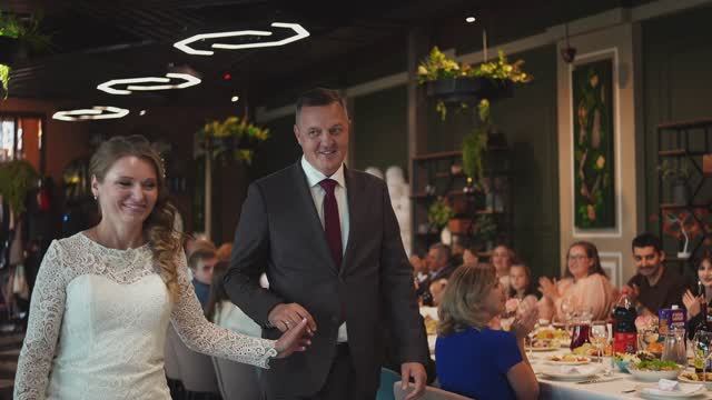 Венчание в ресторане.