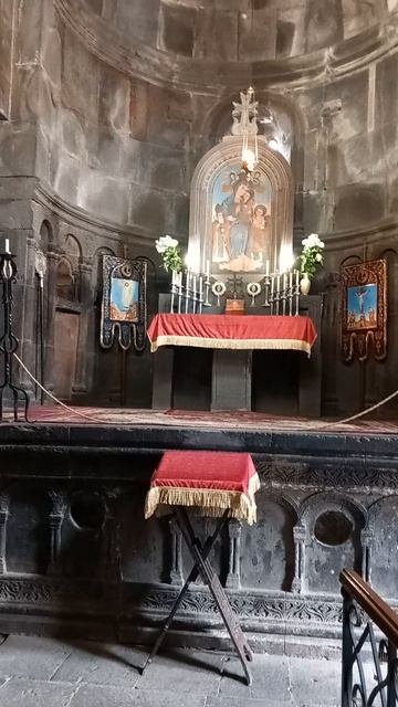 Армения монастырь Гегард храм   икона церковь