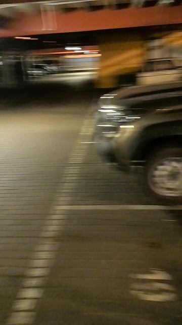 Сравнние NivaTravel и Honda 90-ых годов